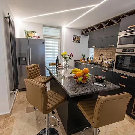 Brand New Penthouse At Km 0 Of Near Intercontinental *
